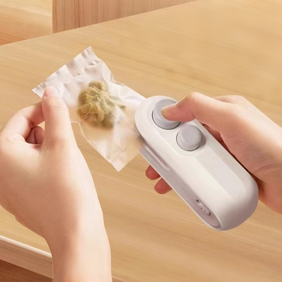 2-in-1 Mini Portable Bag Heat Sealer & Cutter