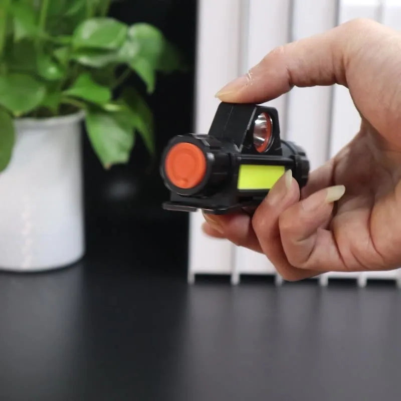 Proiettore notturno a LED con stelle e galassie